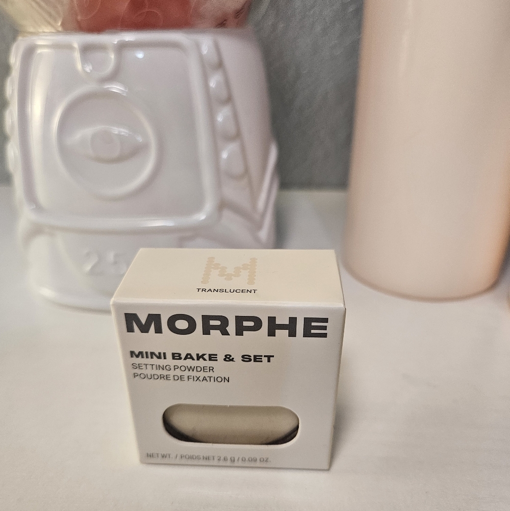 Morphe Mini Bake & Set Setting Powder - Picture 2 of 16
